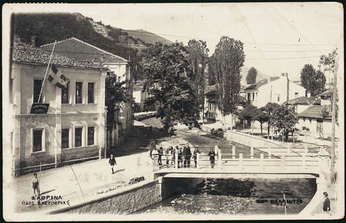 Lot 02417