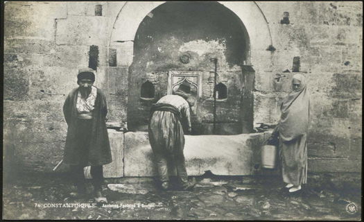 Lot 01946