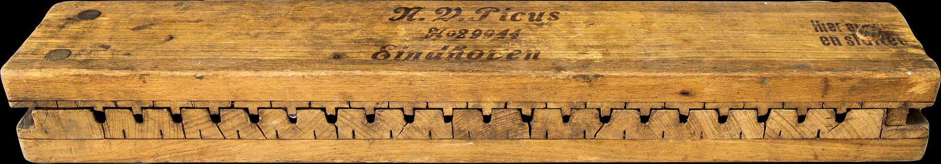 Lot 03185